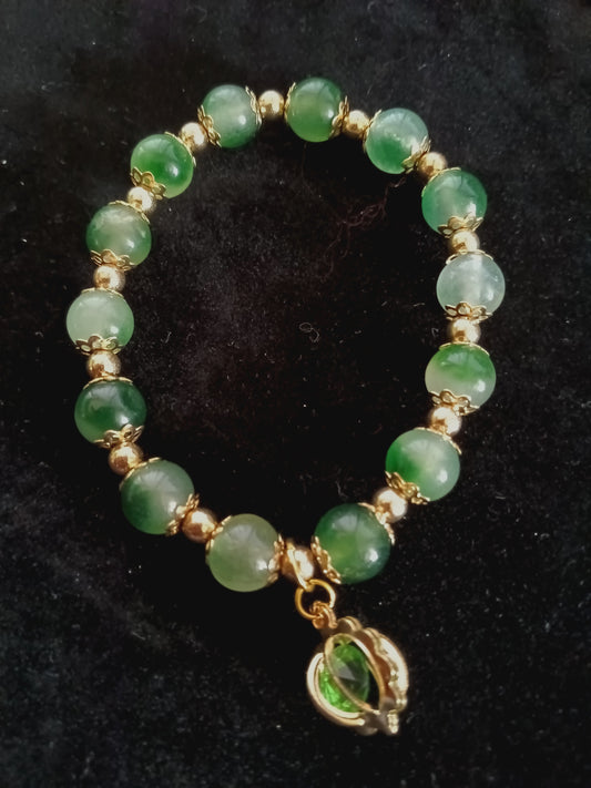 Emerald Dyed Agate Bracelet 1